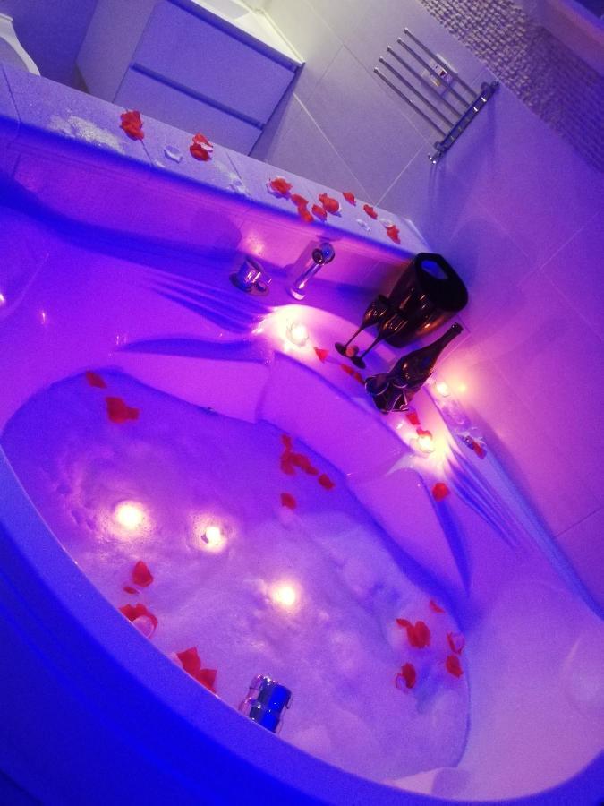 V&M Suite Con Jacuzzi Ostuni Ngoại thất bức ảnh